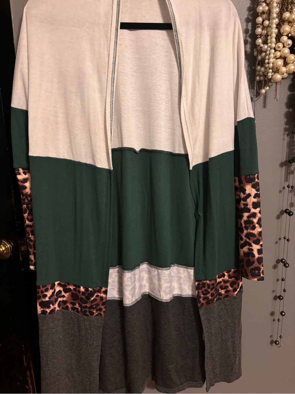 Colorblock Leopard Trim Open Cardigan - Green and Cream